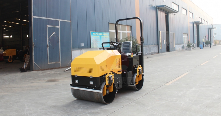 小型压路机故障莫要慌，，，老司机来教你